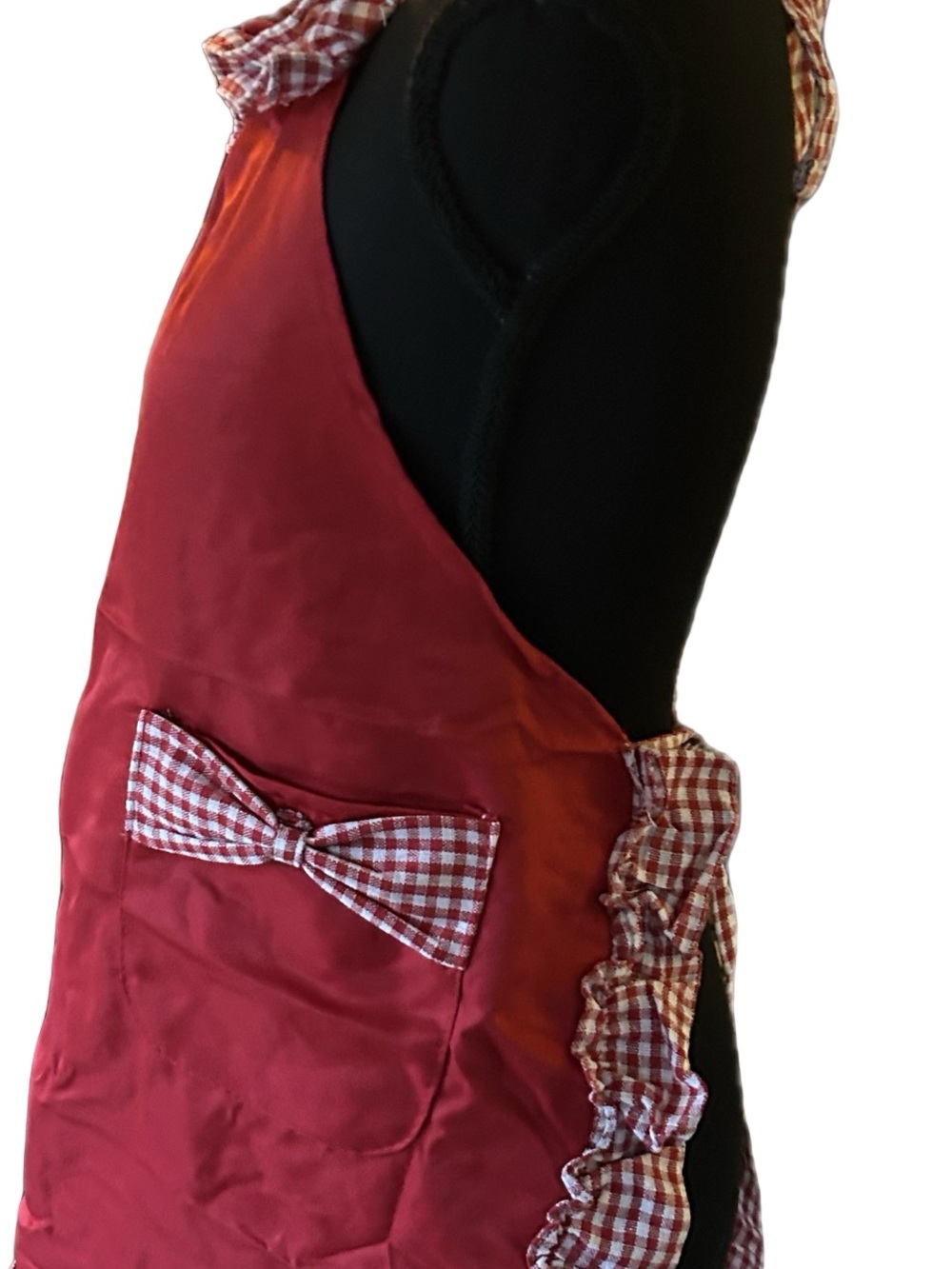 🚨🚨🚨SOLD🚨🚨🚨Rust Red Check Ruffle Kitchen Apron with Pockets - Picture 4 of 6